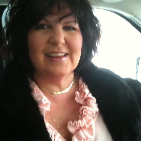 Meet your Posher, Elaine - Picture 1 of 1